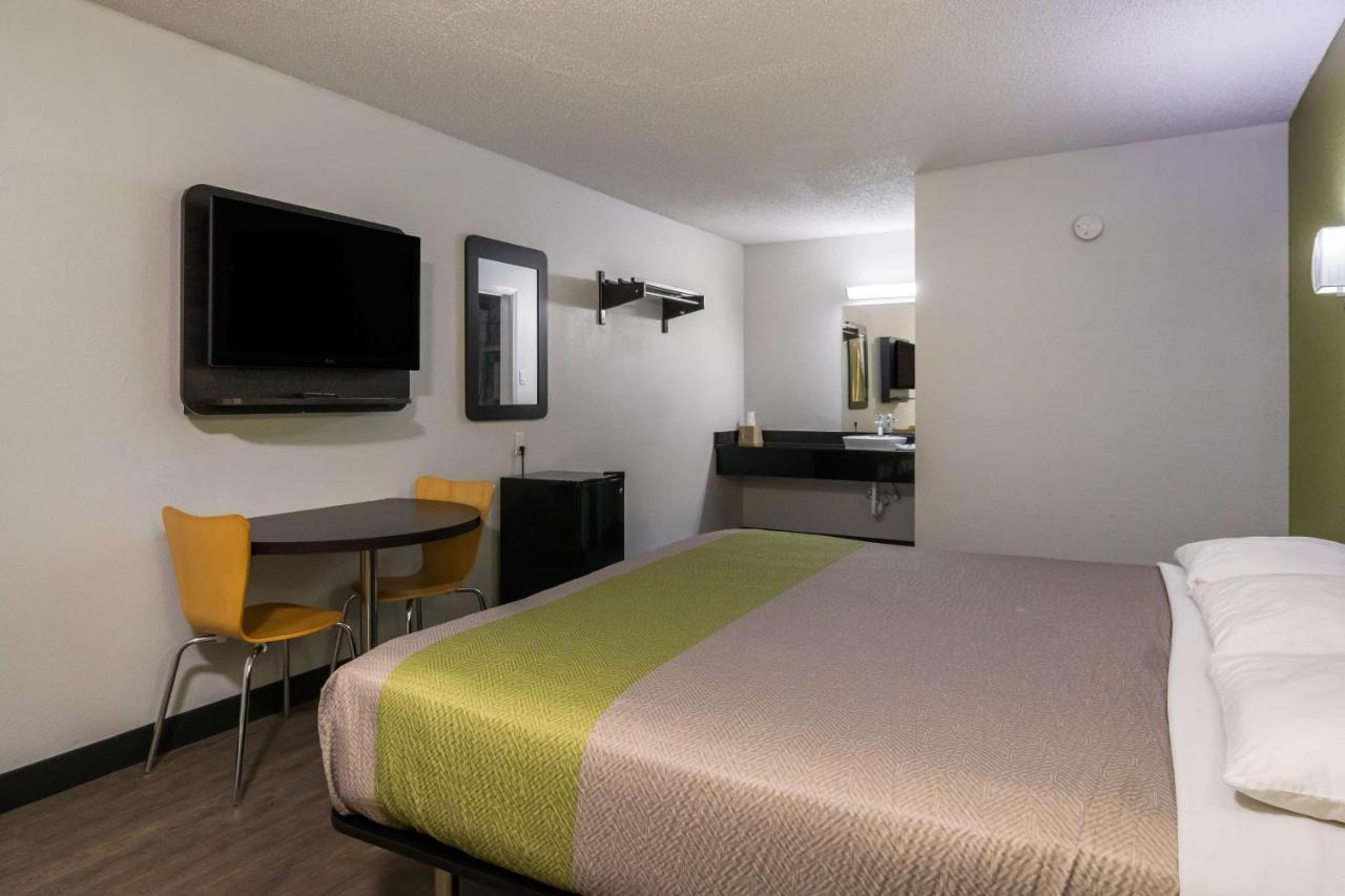 Motel 6 Irving - Loop 12 エクステリア 写真