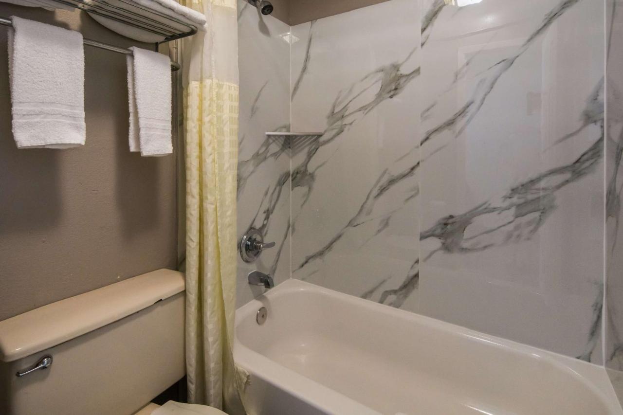 Motel 6 Irving - Loop 12 エクステリア 写真