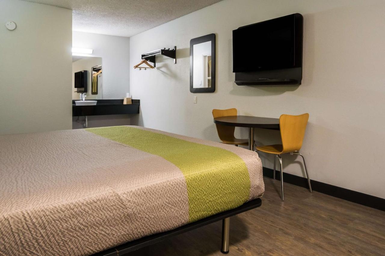 Motel 6 Irving - Loop 12 エクステリア 写真