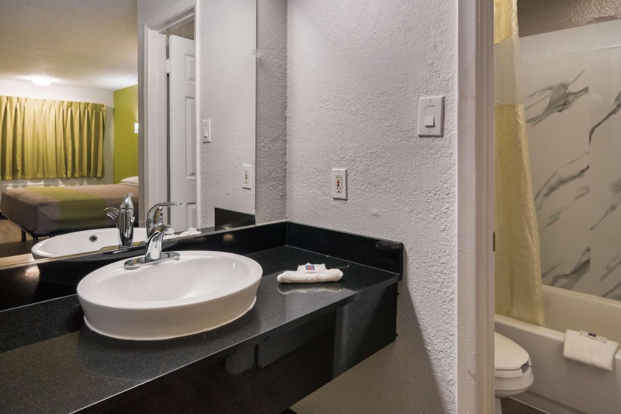 Motel 6 Irving - Loop 12 エクステリア 写真