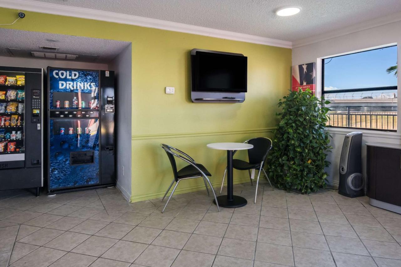 Motel 6 Irving - Loop 12 エクステリア 写真